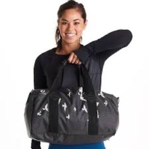 NWT Oiselle duffel bag